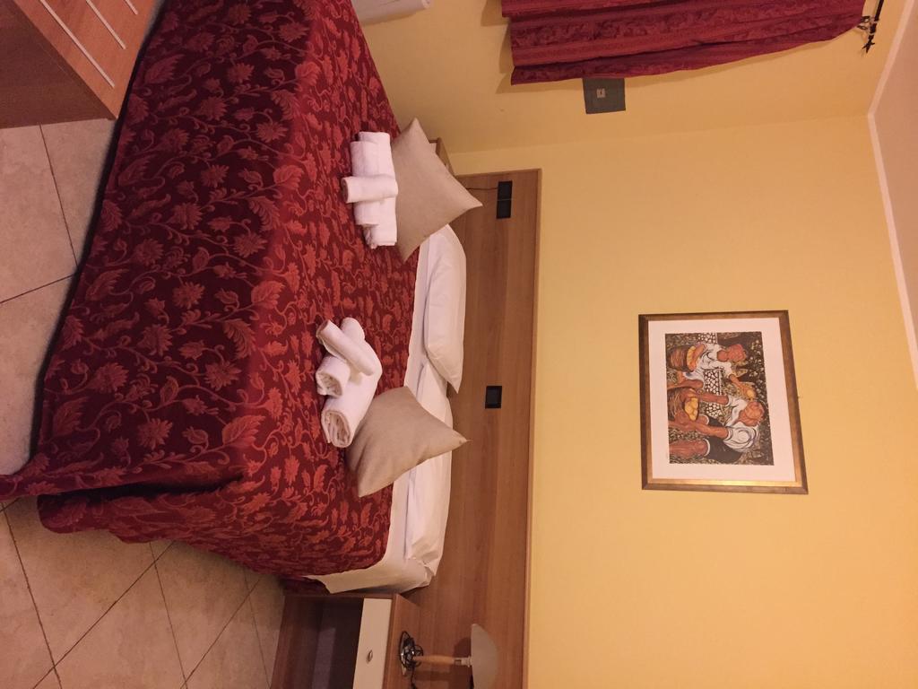 Hotel Le Corti Pitstop Ferrara Exterior photo