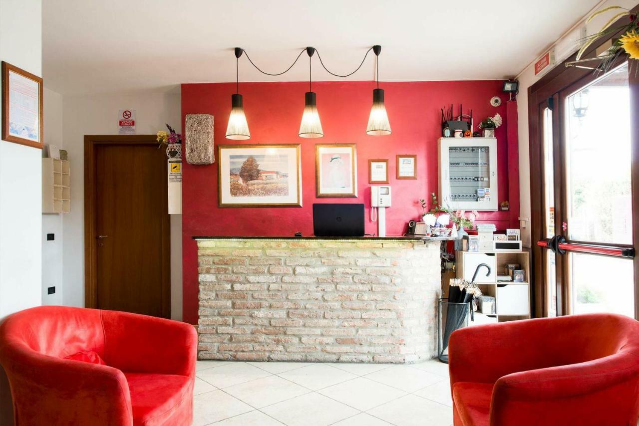 Hotel Le Corti Pitstop Ferrara Exterior photo