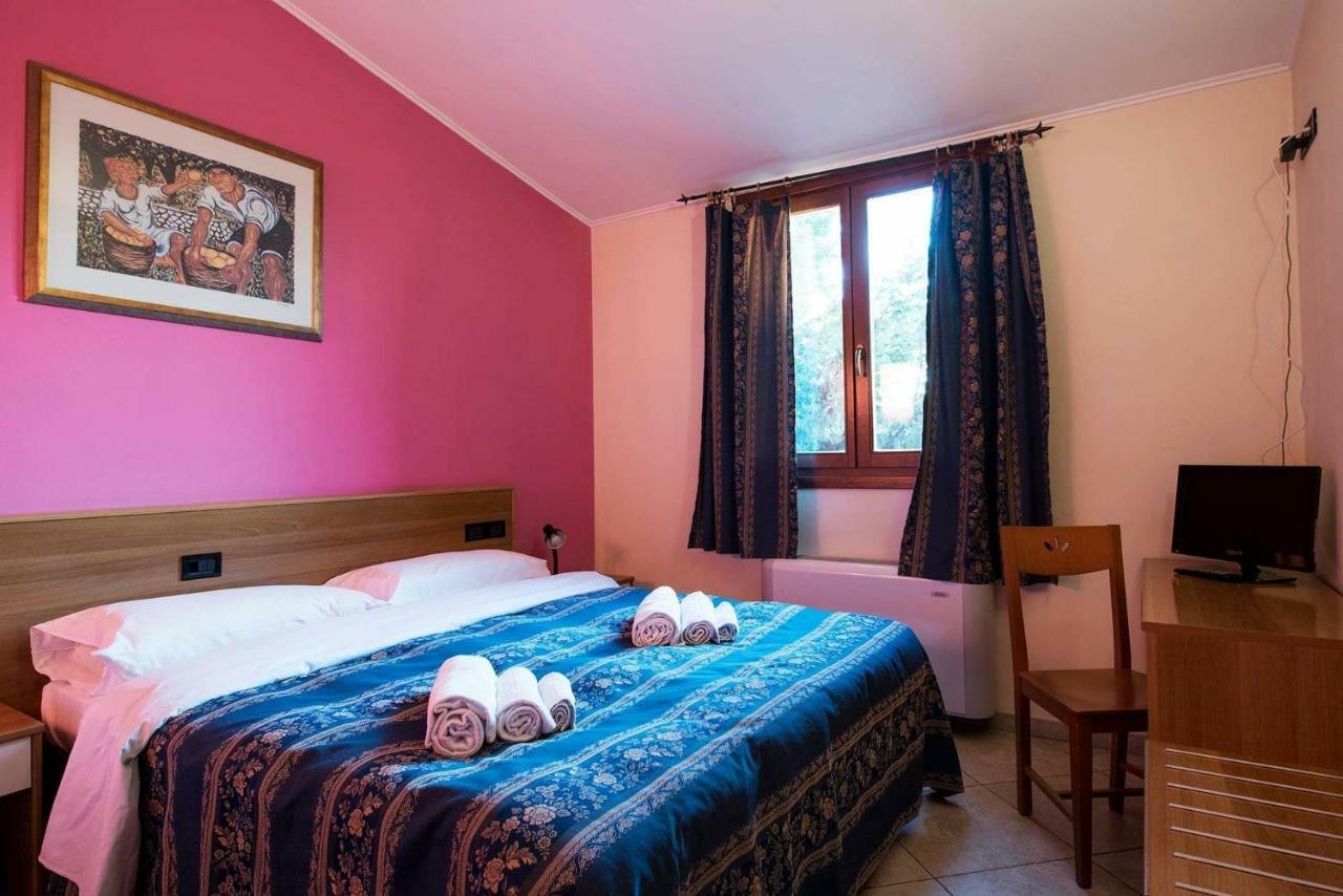 Hotel Le Corti Pitstop Ferrara Exterior photo